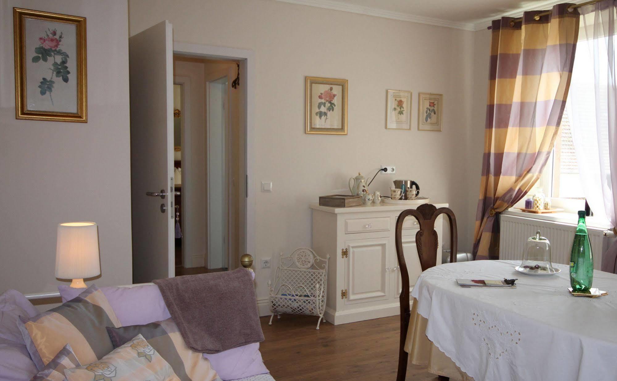 No.31 B&B Im Rosengarten Kapellen-Drusweiler Екстериор снимка